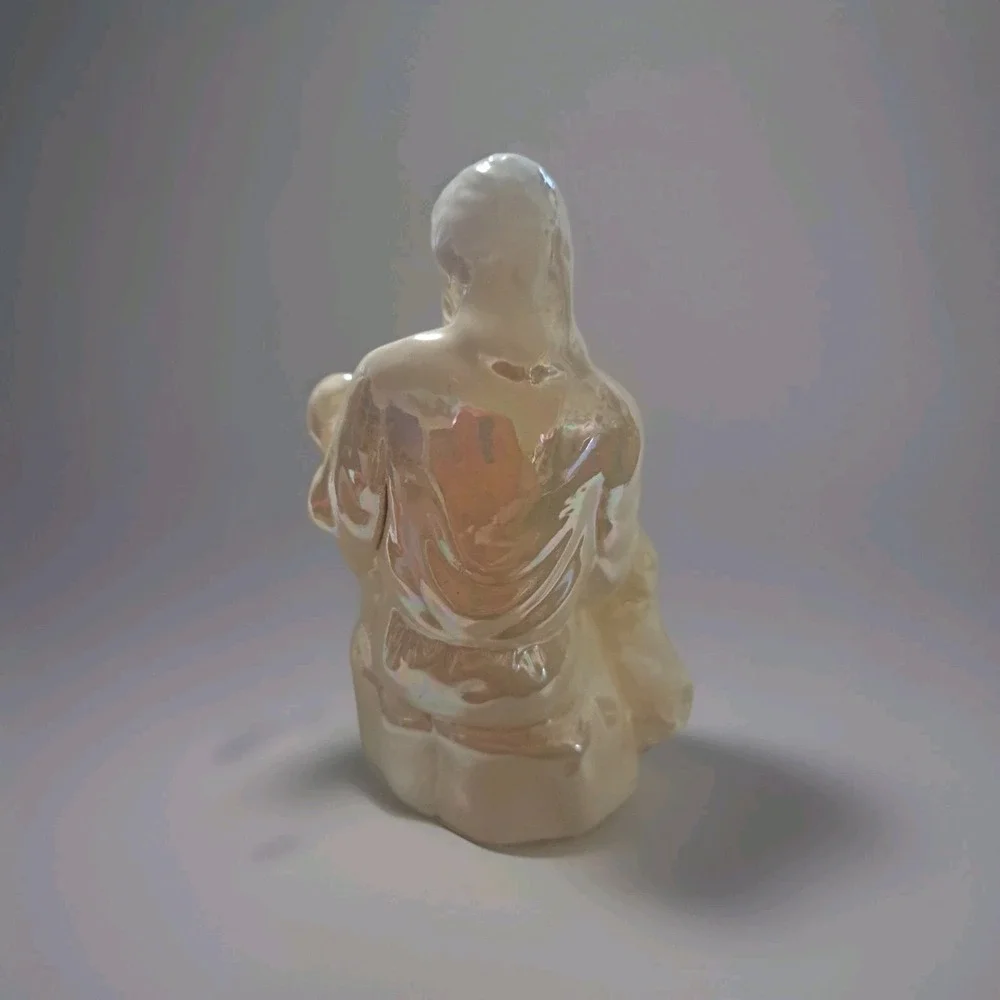 Vintage‎ Mold Holy Jesus Nativity Figurine Iridescent Pearl Ceramic